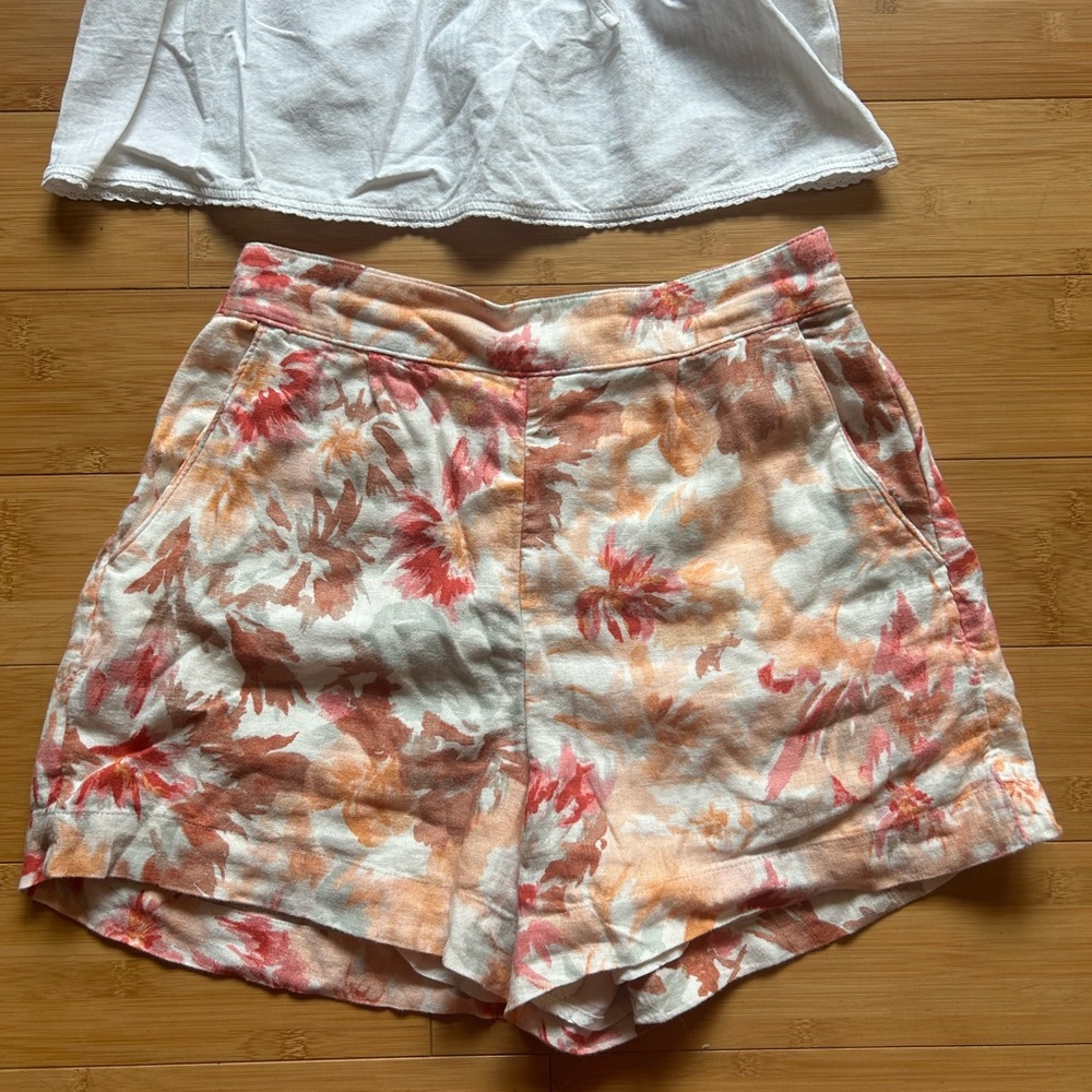 Abercrombie & Fitch Floral Linen Blend Shorts Pink and Orange Pattern